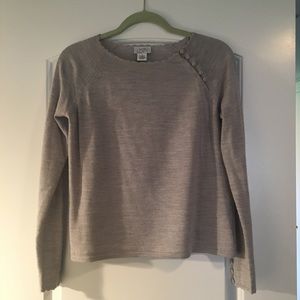 Sweet delicate Loft Long Sleeve Blouse